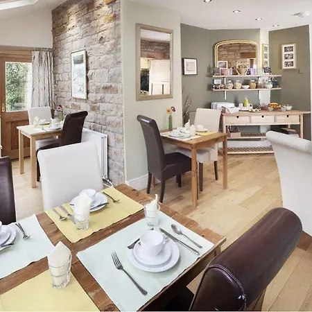 Brookside Villa B&B-2